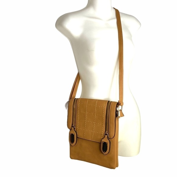 Camel Optional Crossbody Non Leather - Picture 9 of 16